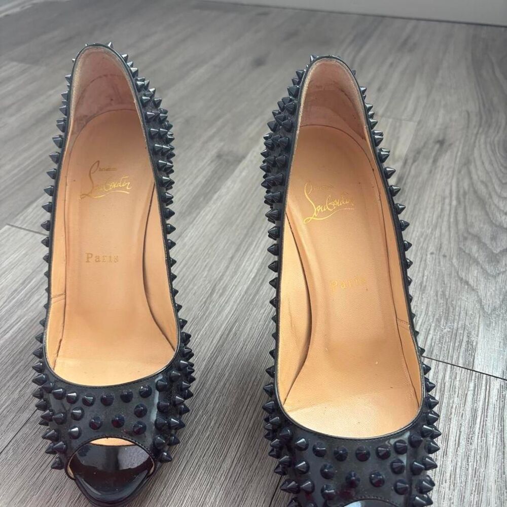 Christian Louboutin Spiked Patent Leather Heels Size 9 - Picture 3 of 8